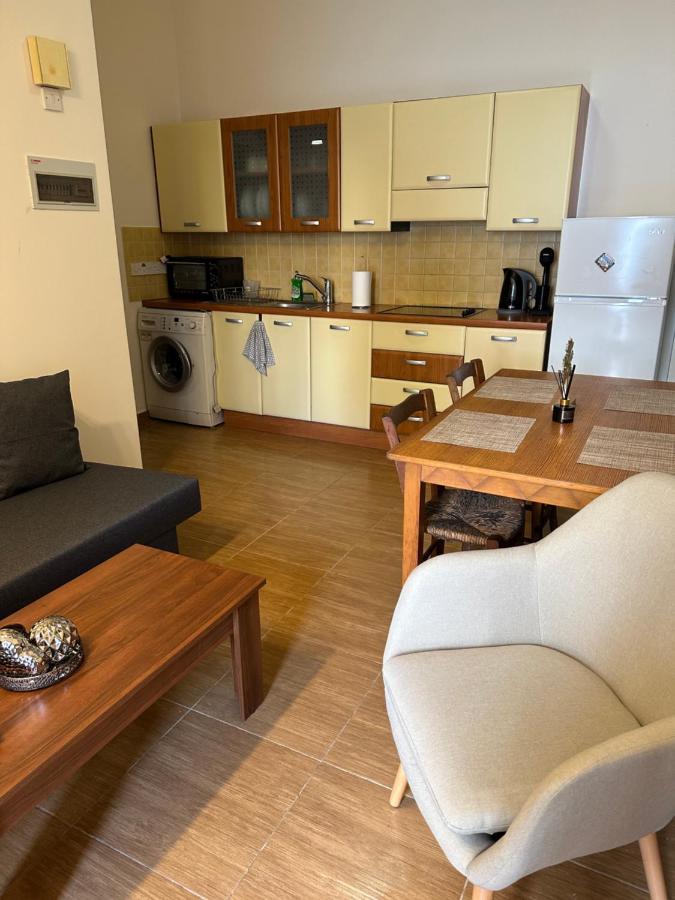 Old Town Saripolou Apartment Limassol Extérieur photo